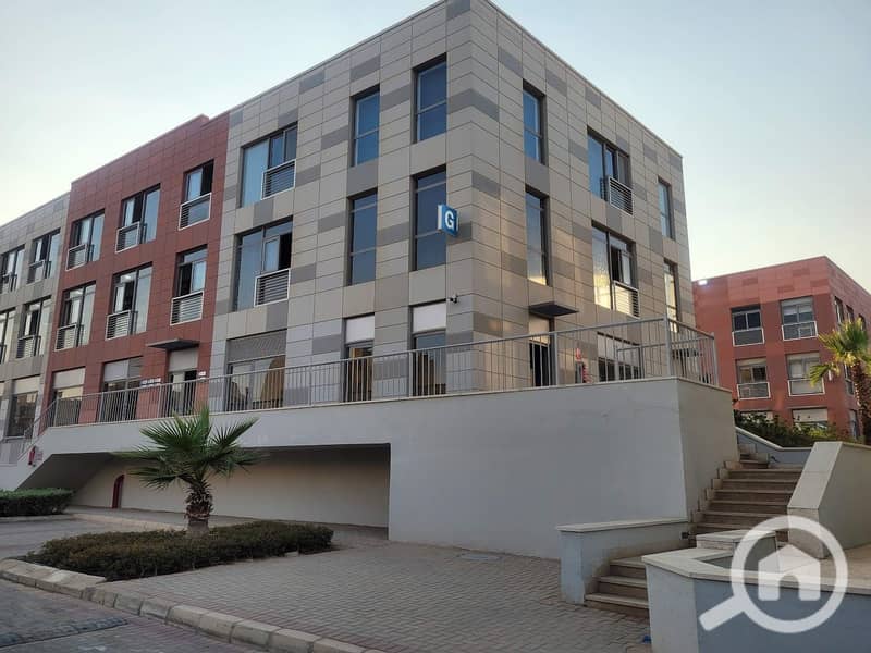 20230624_190838. jpg