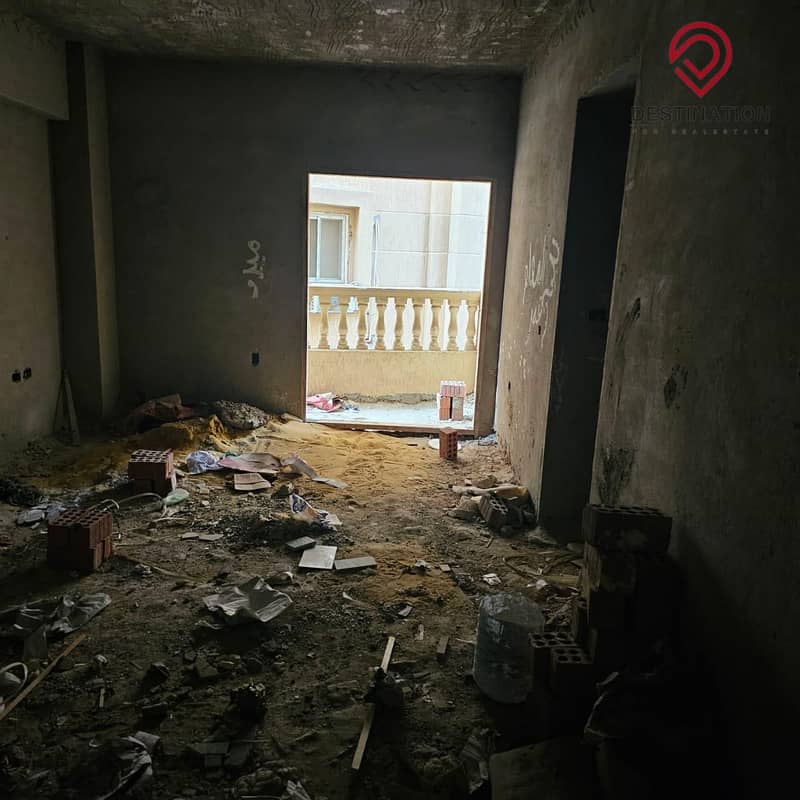 5 30edd4ae-ba47-43b7-a744-6f8a688bb78a. jpg