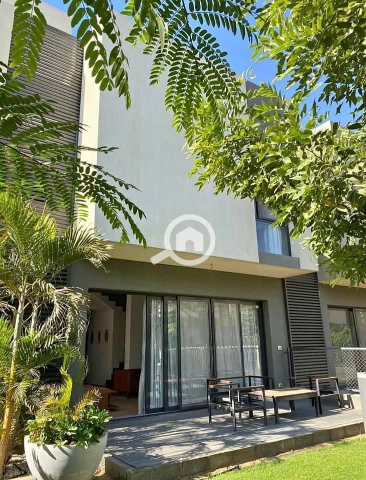 4 561010033_25334383856168109_1998327197817159513_n. jpg