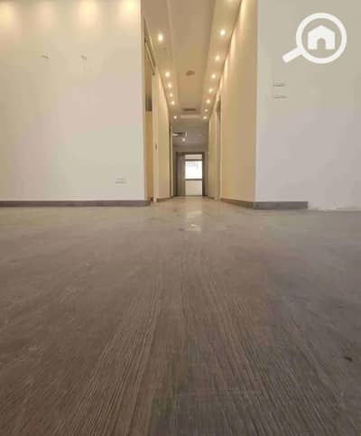 مکتب  للايجار في الشيخ زايد، الجيزة - WhatsApp Image 2025-11-09 at 4.35. 32 PM. jpeg