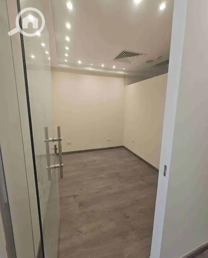 7 WhatsApp Image 2025-11-09 at 4.35. 12 PM. jpeg