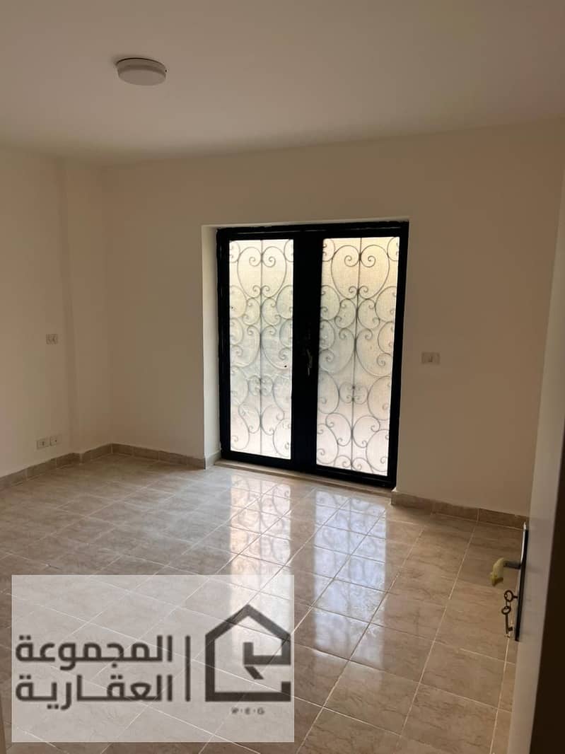 6 24d7ba85-5026-4728-8bb6-bd8c9d53a18f. jpg