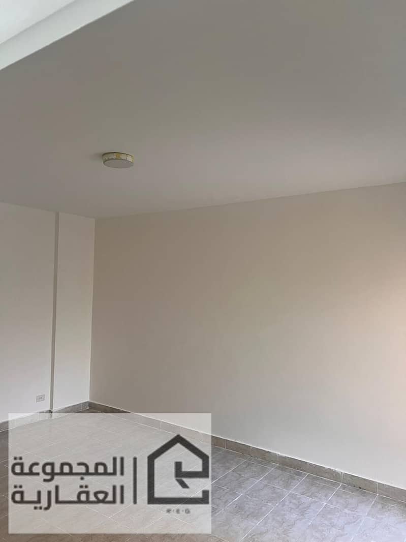 8 195bc33e-c215-4005-9fcf-302cbe1a19b2. jpg