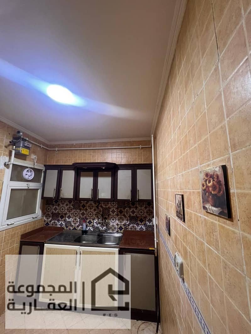 9 5f4b792d-ebe1-46c7-bfda-f6c8663de8cf. jpg