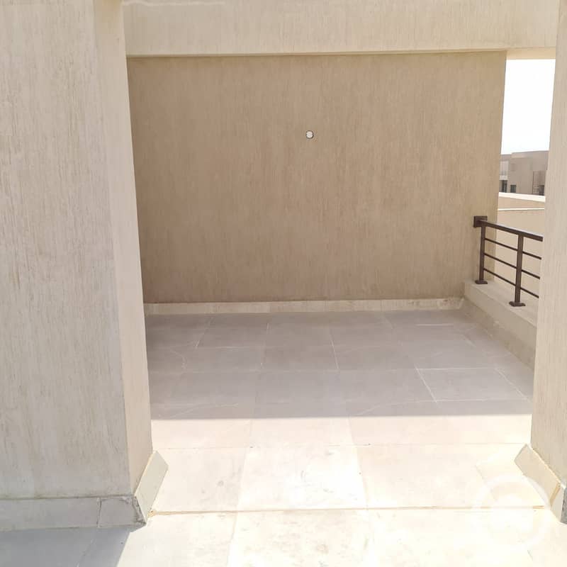 9 392b5794-c1be-43f0-ba4a-07b31195a05a. jpg