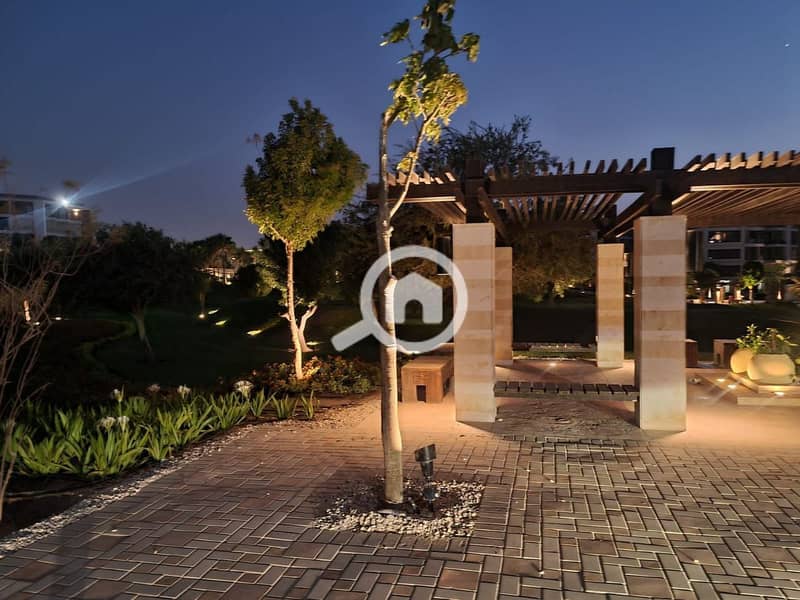 3 WhatsApp Image 2025-11-09 at 04.50. 59_cff6cd8d. jpg