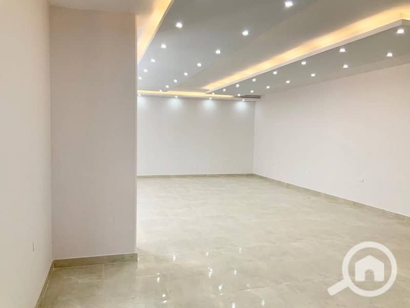 2 106m 60,000         . jpg