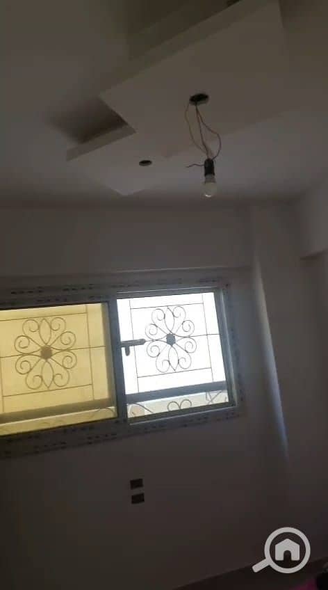 10 a12578fc-91e6-4194-9cf5-d5d6d46d74b9. jpg