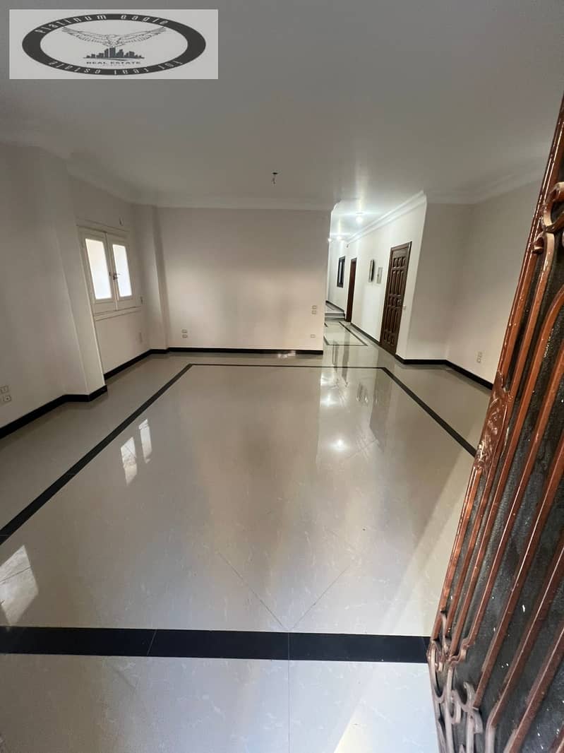 2 94ddc7ef-7e98-4c21-a847-5fcad3f253ed. jpg