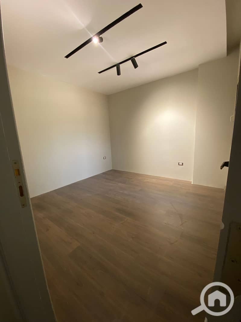 8 WhatsApp Image 2025-11-09 at 5.04. 56 PM (1). jpeg