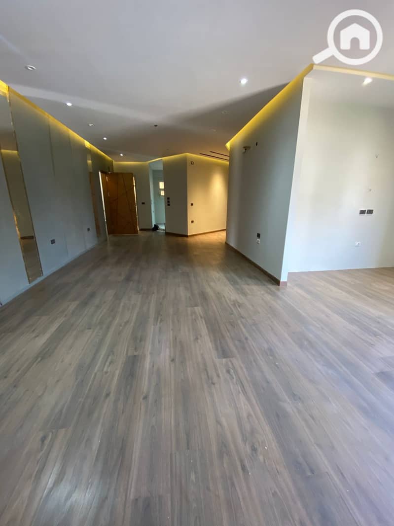 10 WhatsApp Image 2025-11-09 at 5.05. 01 PM. jpeg