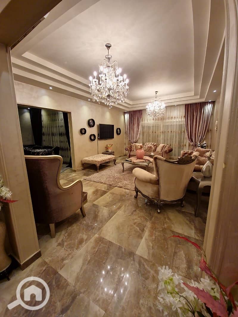 4 e642d545-d70d-43e9-ad28-f6c039d242e4. jpg