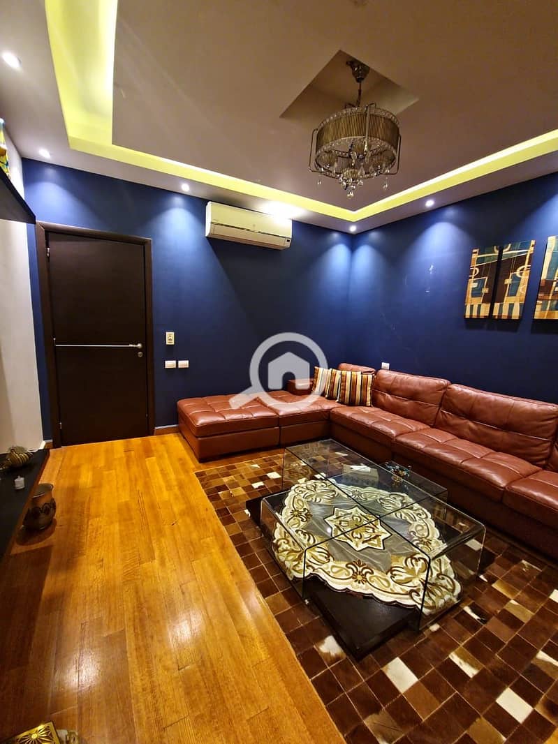 8 fb6c4b84-d97d-42a4-ba3d-71272bf45493. jpg