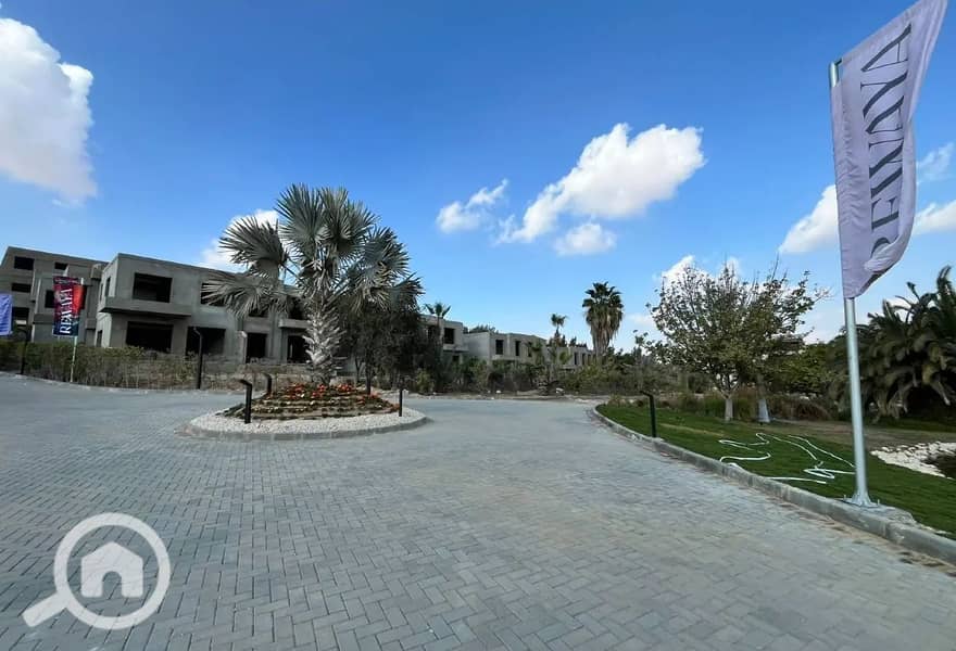 7 8205908-bdb1do. JPG