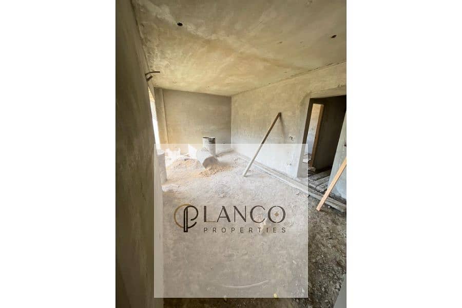 8 90073e73-27c3-404a-b1e5-8118d07deb11. jpg