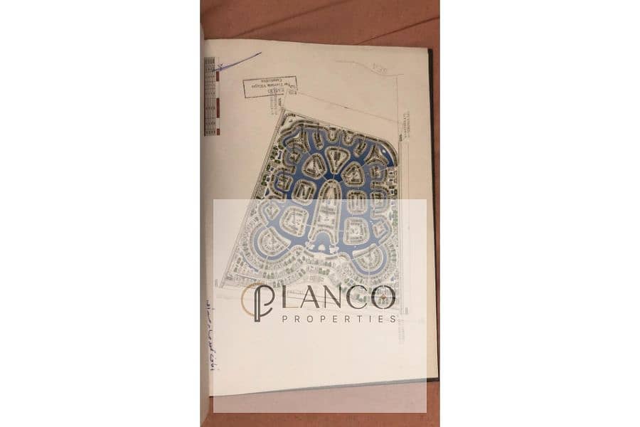 10 a52d15e3-d17e-41d5-bd88-2d21a8c65bd5. jpg