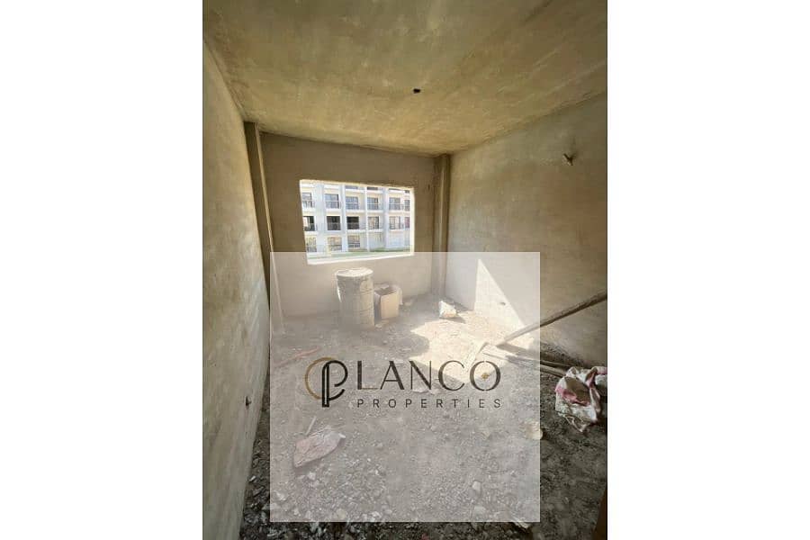 11 ae8b1865-67b1-47f6-8fa8-d557c6c0da0d. jpg