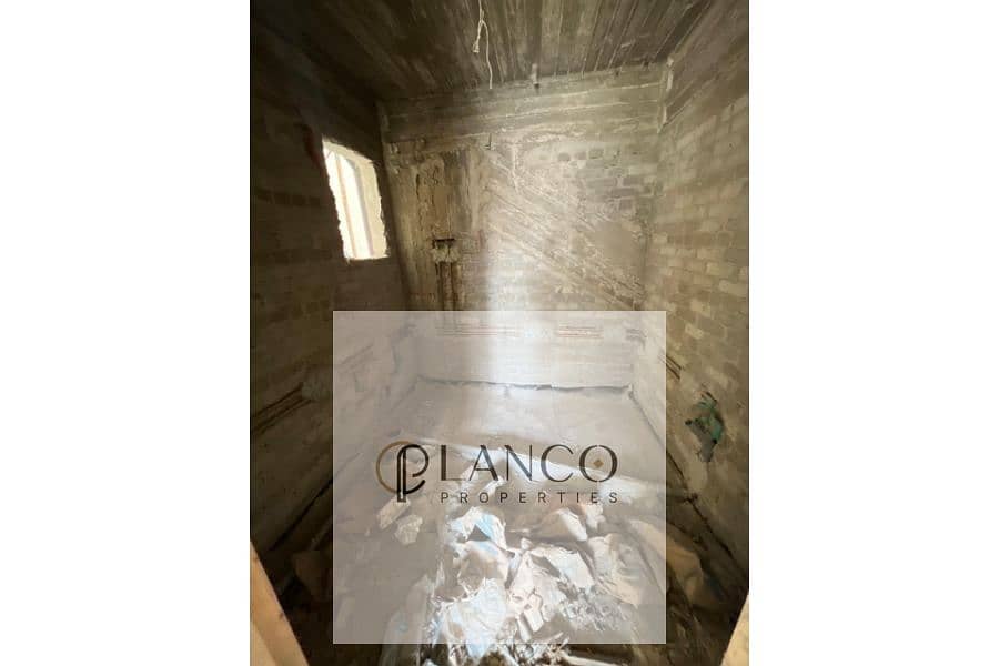 12 d95ad8e8-0961-49a5-85f0-b198206d493f. jpg