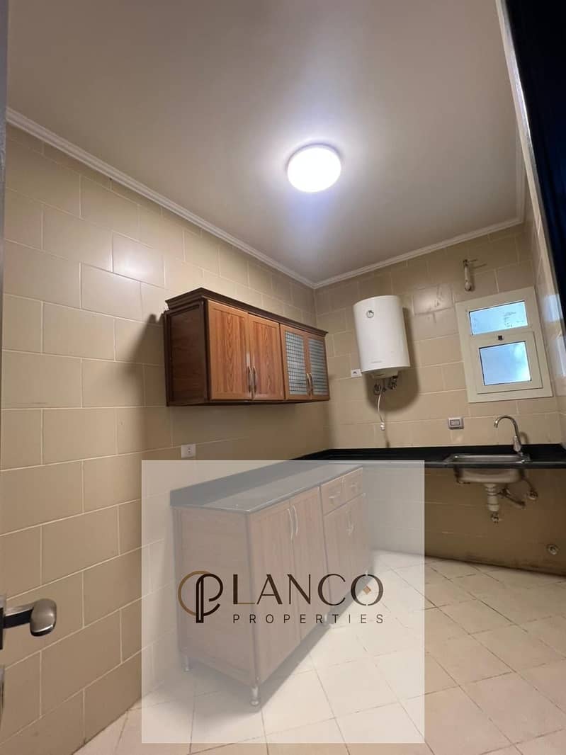 4 b55971d5-f0a1-42e0-aae3-a60fc0c7679e. jpeg