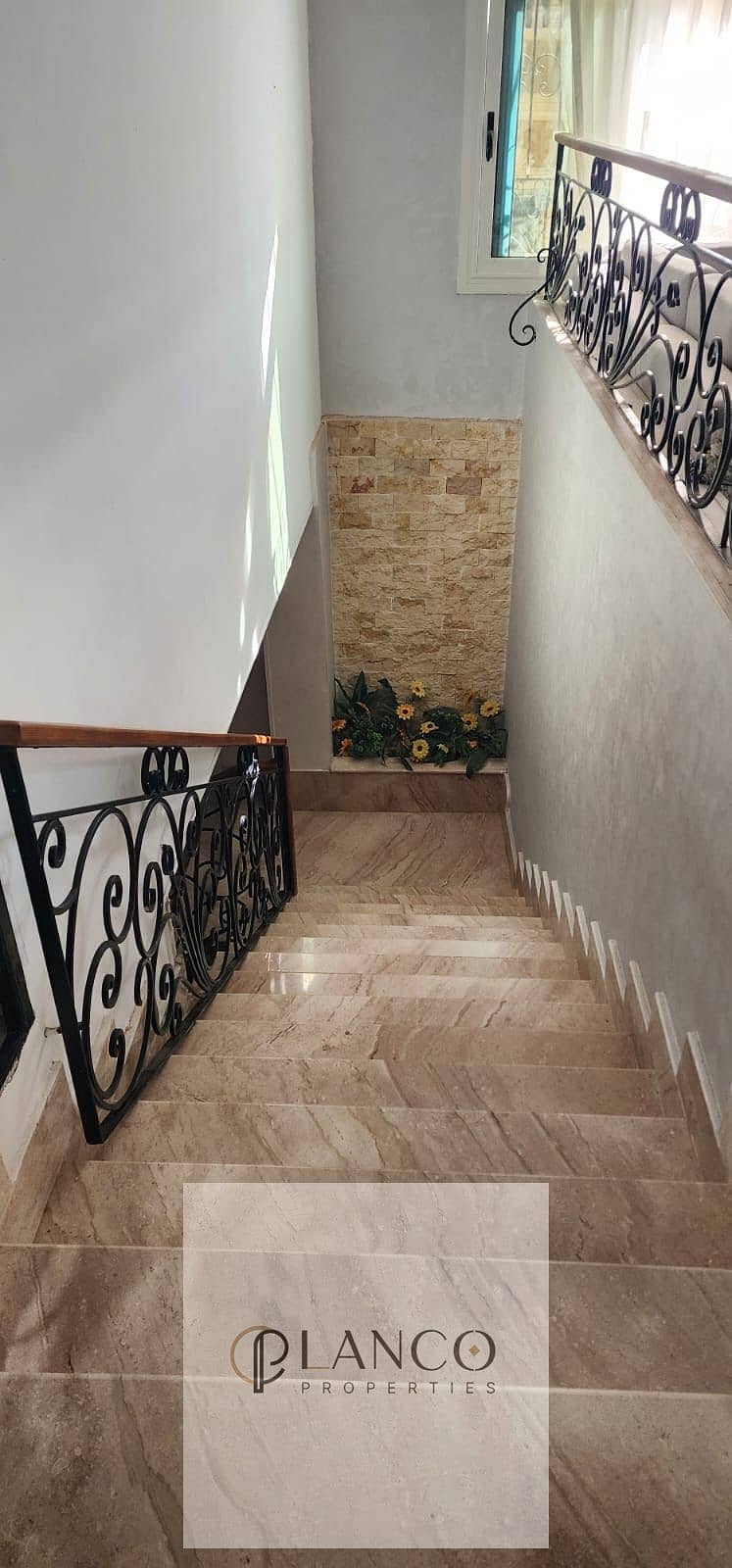 6 bde82bc6-69c1-48ca-9ef0-f5455bf516f3. jpeg