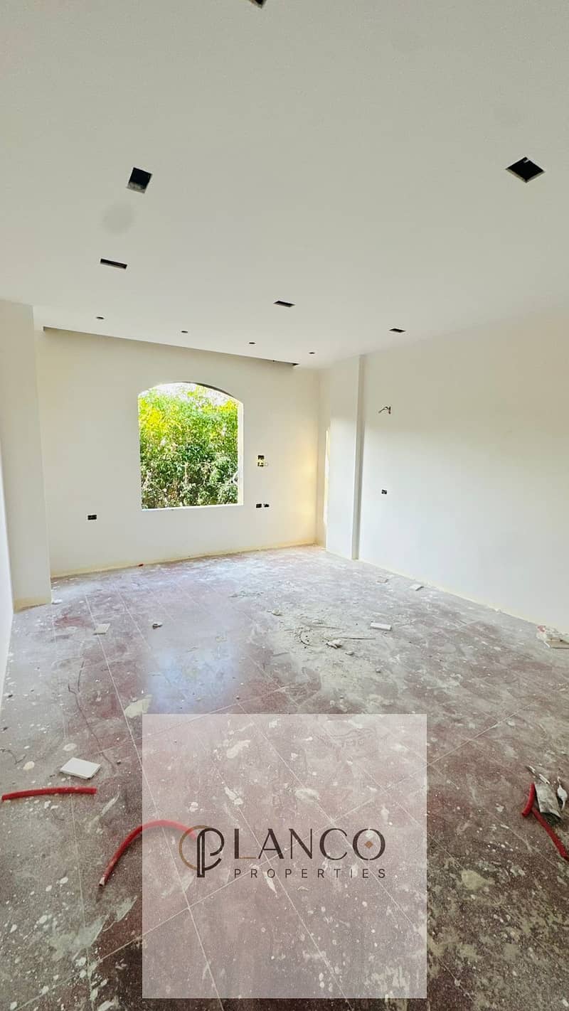 4 5e0d5ab5-92c2-47ec-bee2-2049539306d6. jpeg