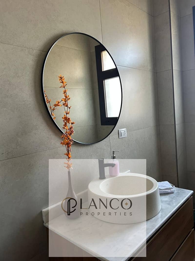 7 f3ddaf77-cdcb-4d7a-a46a-3b7d16ec3e6d. jpeg