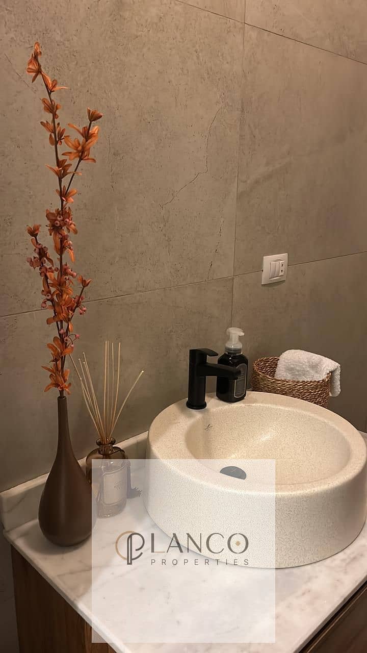 8 43c409ca-47f4-4bae-b323-8c8431bfee0d. jpeg