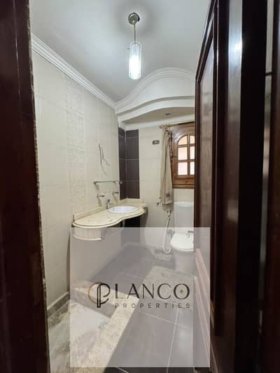 فیلا 6 غرف نوم للبيع في مركز الجيزة، الجيزة - WhatsApp Image 2025-10-25 at 13.16. 36_ae6bbcf8. jpg