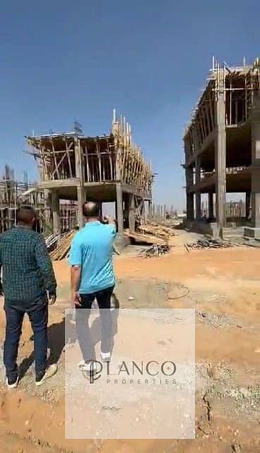 8 b2e67829-cf68-4845-bc40-430d7d464fbf. jpeg