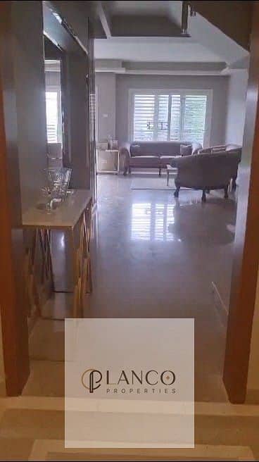 4 5aac4c12-0530-411e-96ee-937e62d71e2e. jpeg