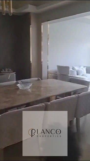 5 5f2e9252-08da-4190-b6cb-e24dfedeafcd. jpeg