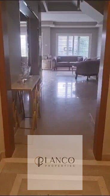 9 e198ff4f-3a91-464f-8100-0e8f7892f9d3. jpeg