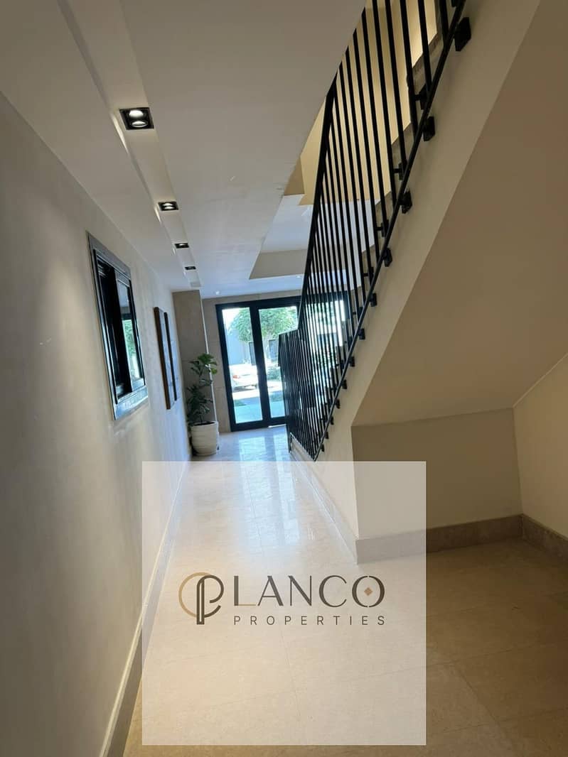 3 b72c0988-67f9-4e29-b2c3-06ed7b4a5a45. jpg