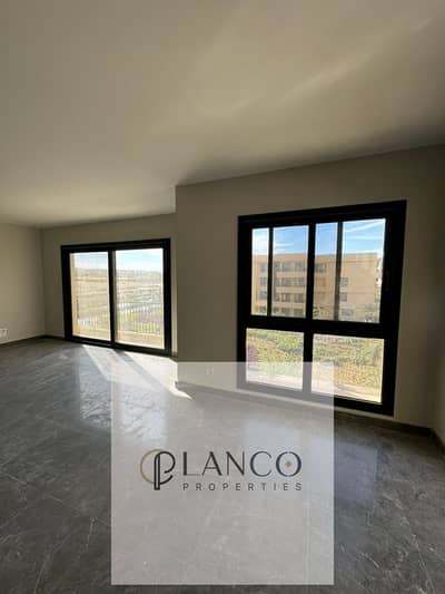 3 Bedroom Flat for Sale in 6th of October, Giza - 10242d3d-e690-4499-9780-34848d5e3d68. jpg