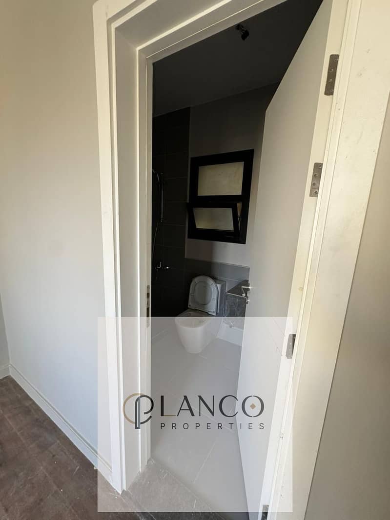 8 697bc247-cd1c-4eb4-a058-74daddd6cb0b. jpg