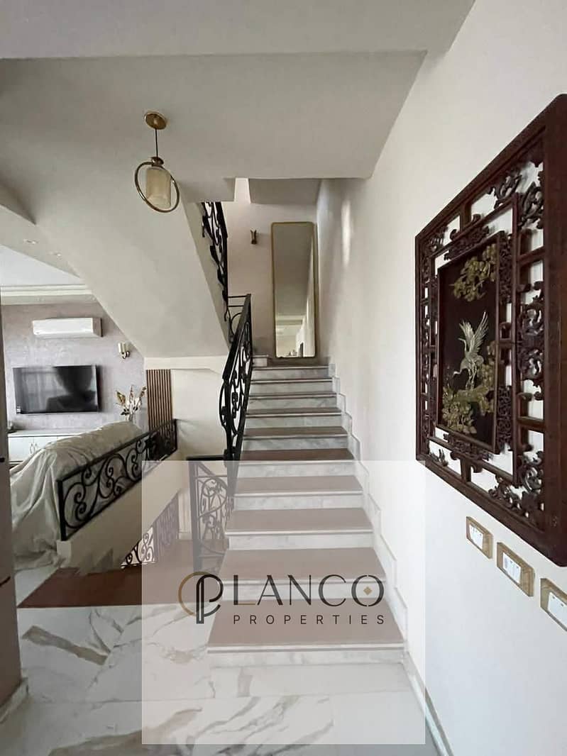 10 712906d8-67ee-47f7-8a77-ff653ed6afb6. jpg