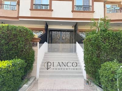 شقة 3 غرف نوم للبيع في الشيخ زايد، الجيزة - صورة واتساب بتاريخ 1447-05-09 في 19.04. 06_de300075. jpg