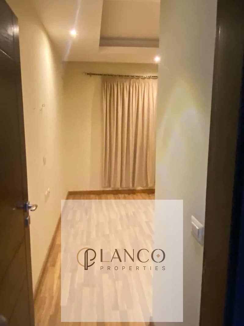 4 4f08bb7b-3926-4d33-9bd9-8d1585c8762a. jpg