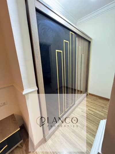 3 Bedroom Flat for Rent in Sheikh Zayed, Giza - IMG-20251102-WA0042. jpg 3 Bedroom Flat for Rent in Sheikh Zayed, Giza - IMG-20251102-WA0042. jpg