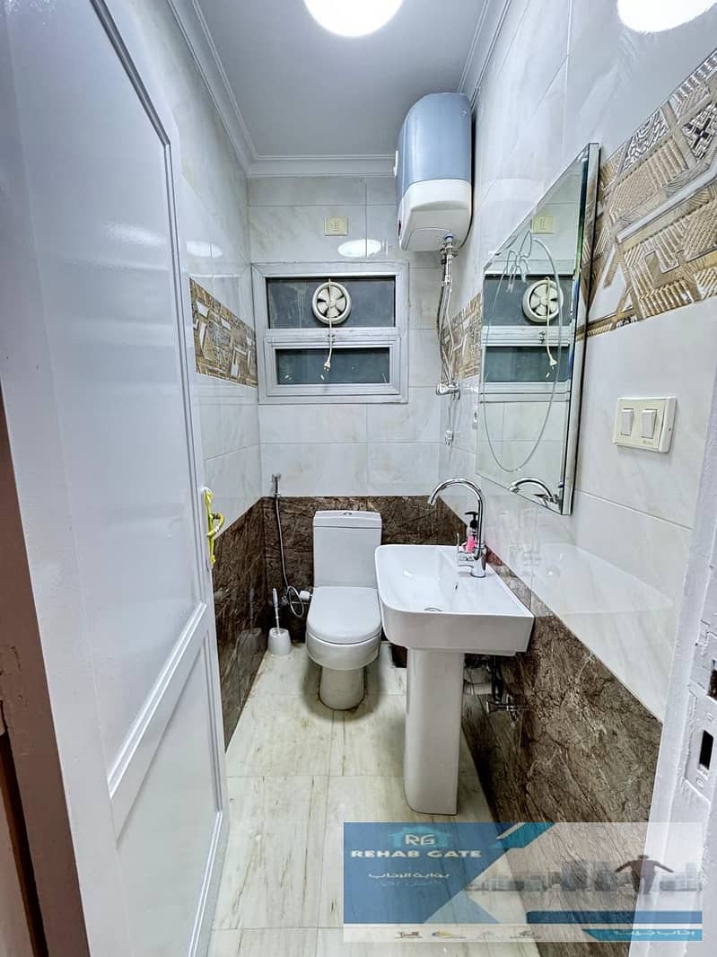 17 WhatsApp Image 2025-11-10 at 01.28. 56_ae145096. jpg