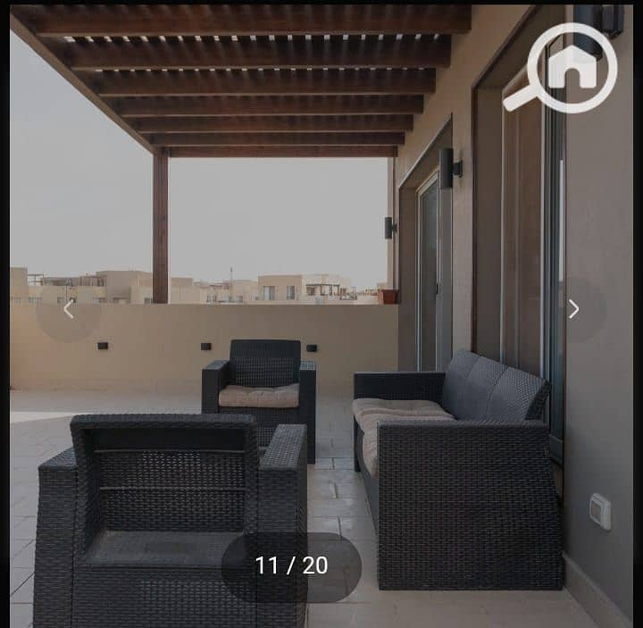 2 2d69aa25-e95a-482f-8643-4a4d9d22b215. jpeg