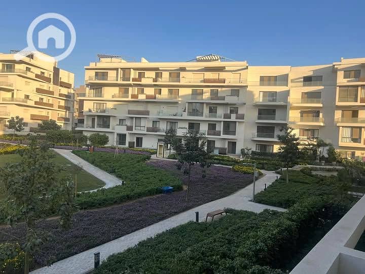 8 486378492_1839994520109392_1657834679634717362_n. jpg