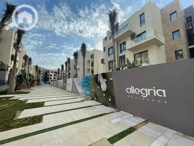 4 aacaf4f1-b90a-4546-b228-830ff871a39d. jpg