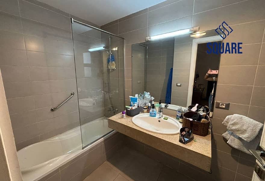 4 1f3f4e12-d7ee-41b1-9702-2a993c7df96a. jpg