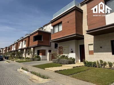 تاون هاوس 4 غرف نوم للبيع في القاهرة الجديدة، القاهرة - WhatsApp Image 2025-11-09 at 5.46. 48 PM (1). jpeg