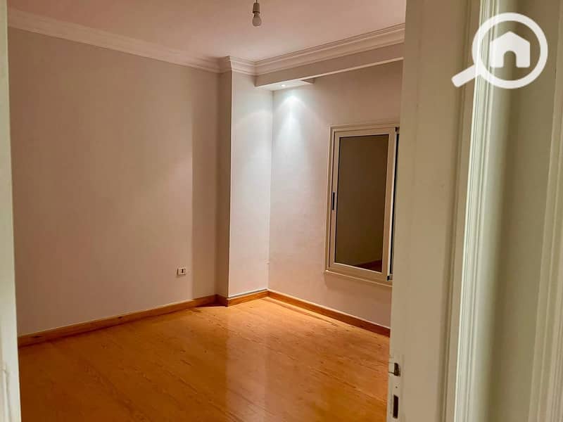 5 08b4e117-6bc0-449a-a835-bbf1b251ad29. jpg