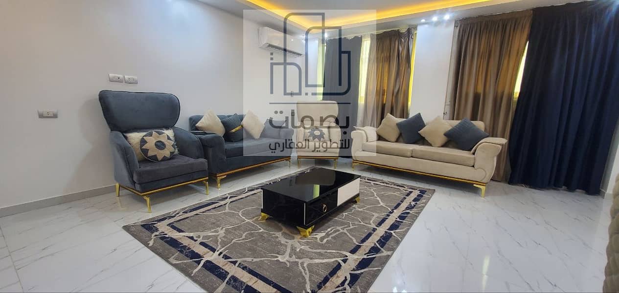 2 photo_5861969295309917486_y. jpg