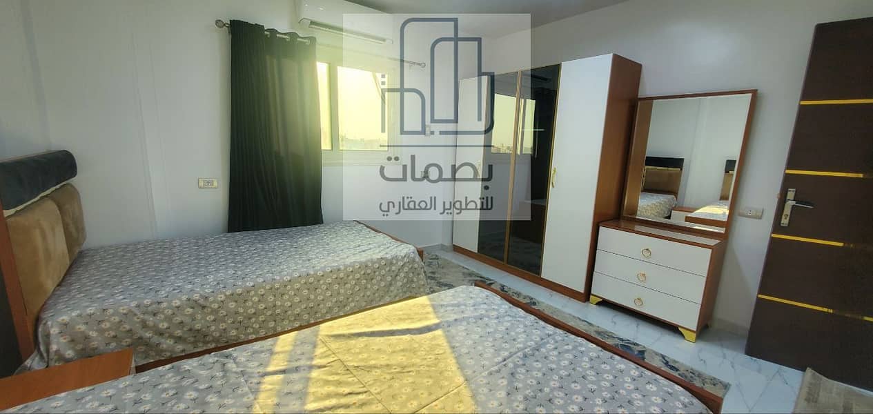 24 photo_5861969295309917508_y. jpg