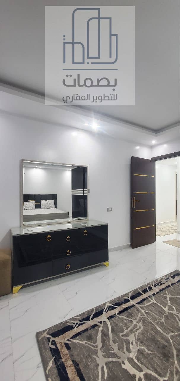 35 photo_5861969295309917522_y. jpg