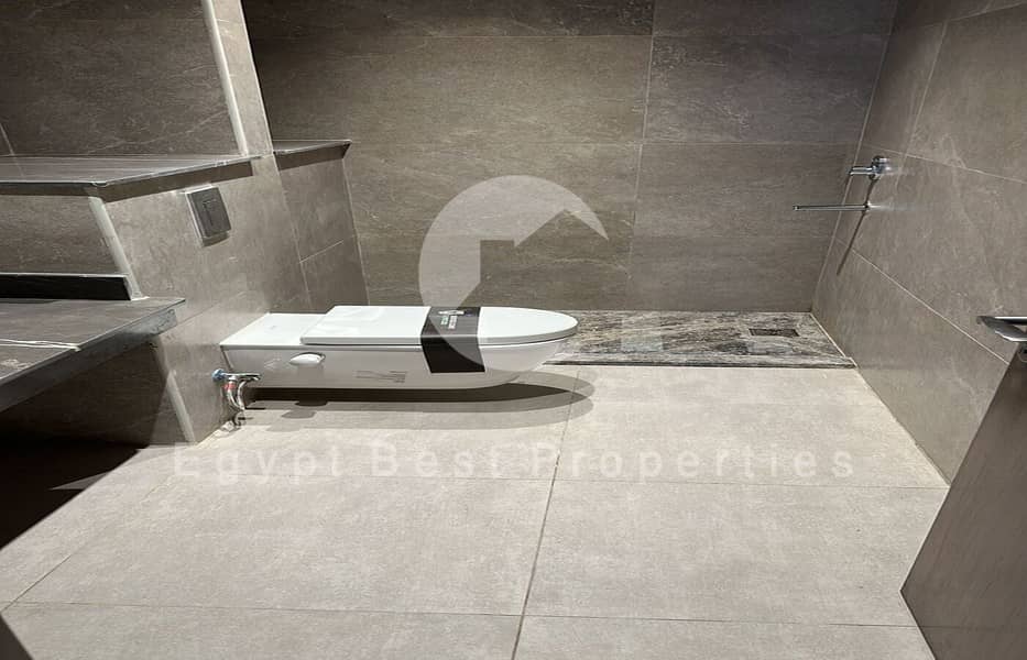 12 80e90753-5a6b-428b-aee2-b2666d903d7e. jpeg